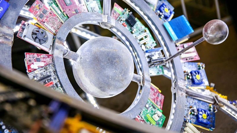 数据中台在金融行业的多重应用场景解析